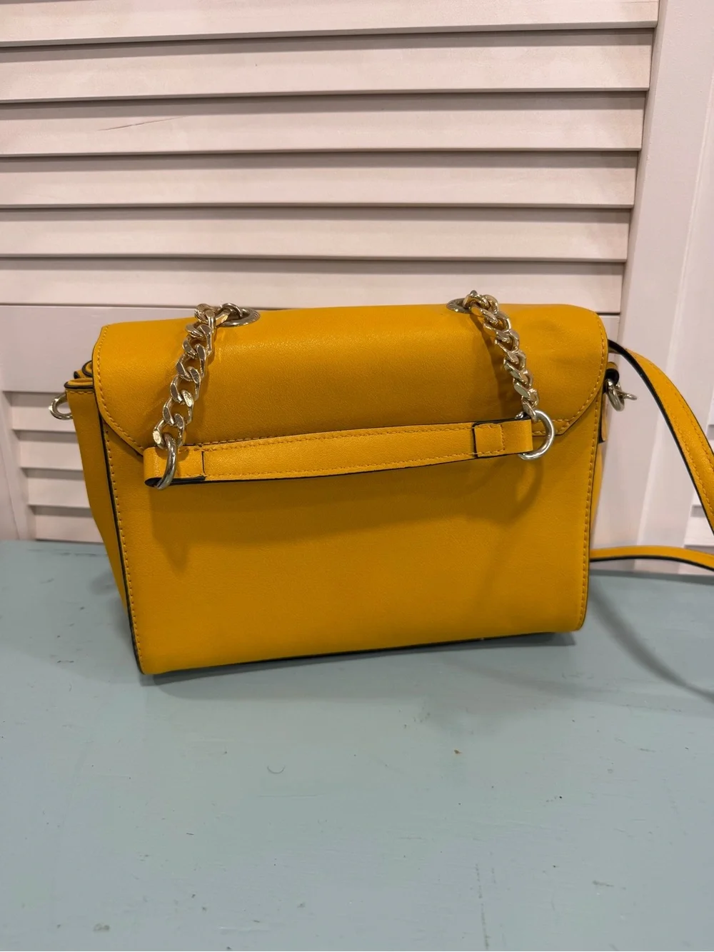 Aldo eye catching